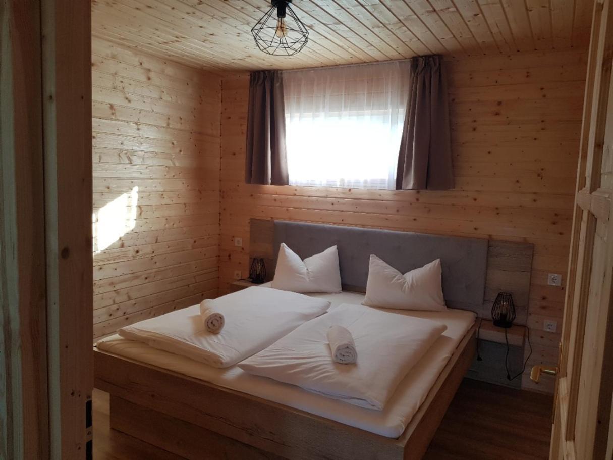 Fonyód Napsugar Club Es Panzio B&B 외부 사진