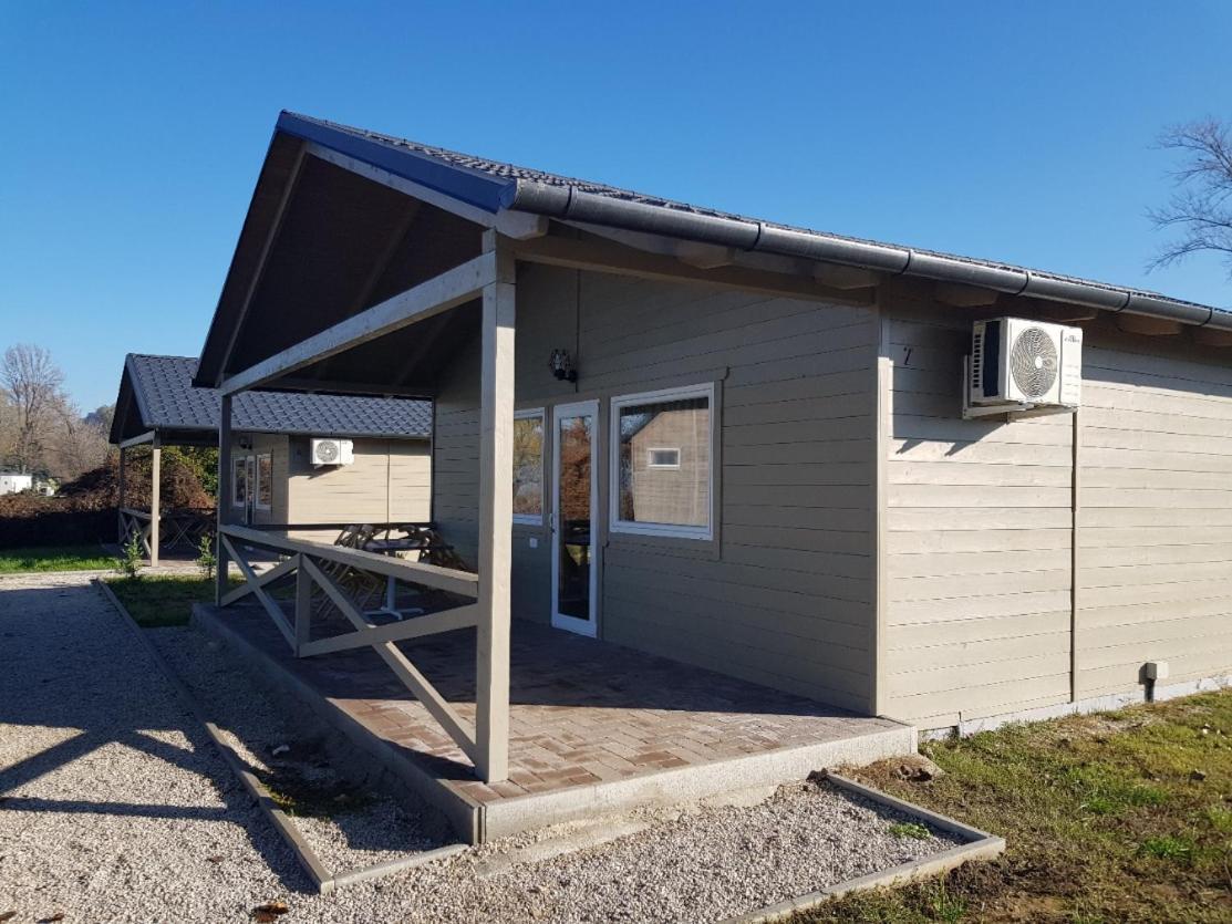Fonyód Napsugar Club Es Panzio B&B 외부 사진