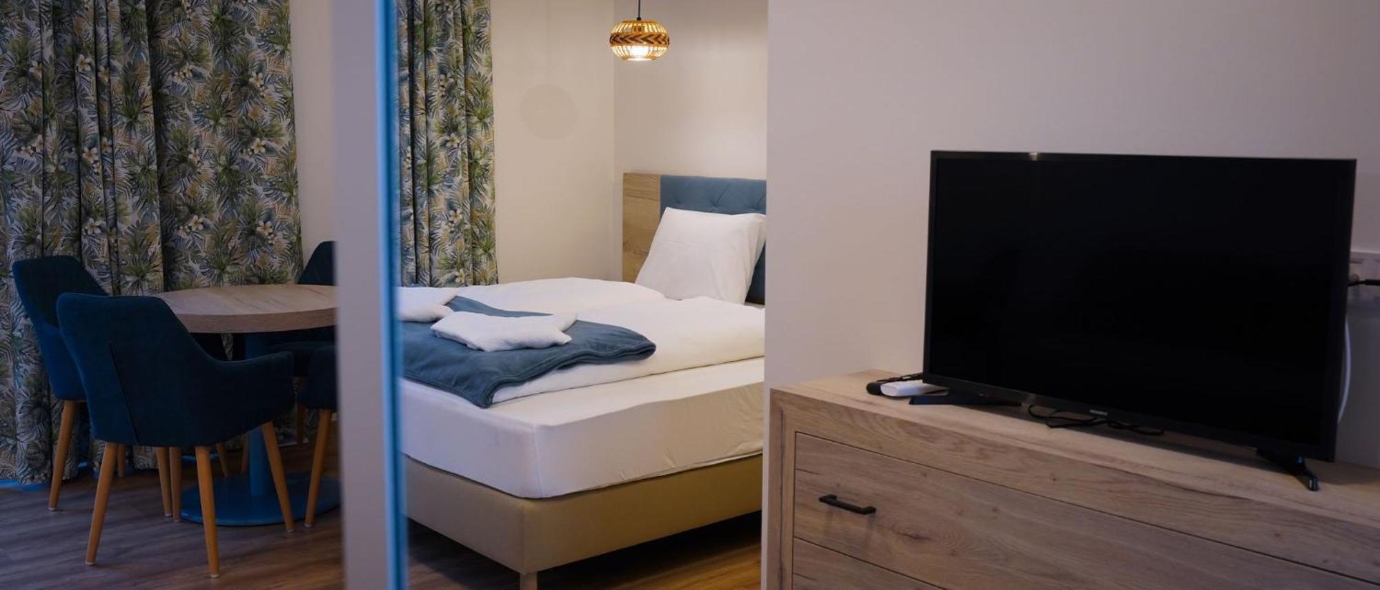 Fonyód Napsugar Club Es Panzio B&B 외부 사진